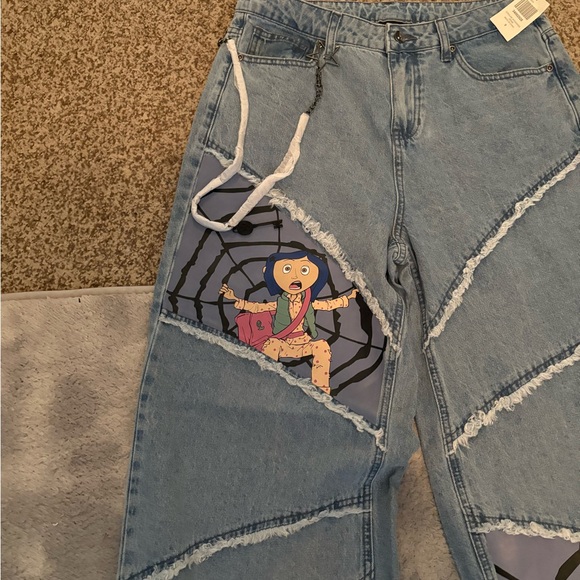 Hot Topic High Rise Blue Jeans with Graphic Patches - Picture 2 of 7